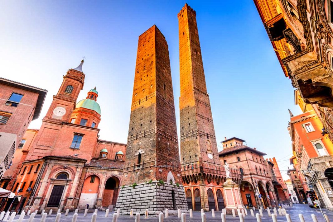 Bologna Cosa Vedere Assolutamente A Bologna