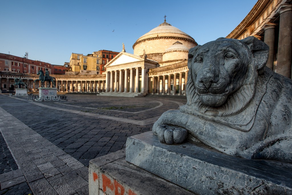 Napoli Piazza Del Plebiscito 3018