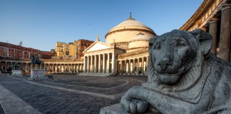 Piazza del Plebiscito Napoli