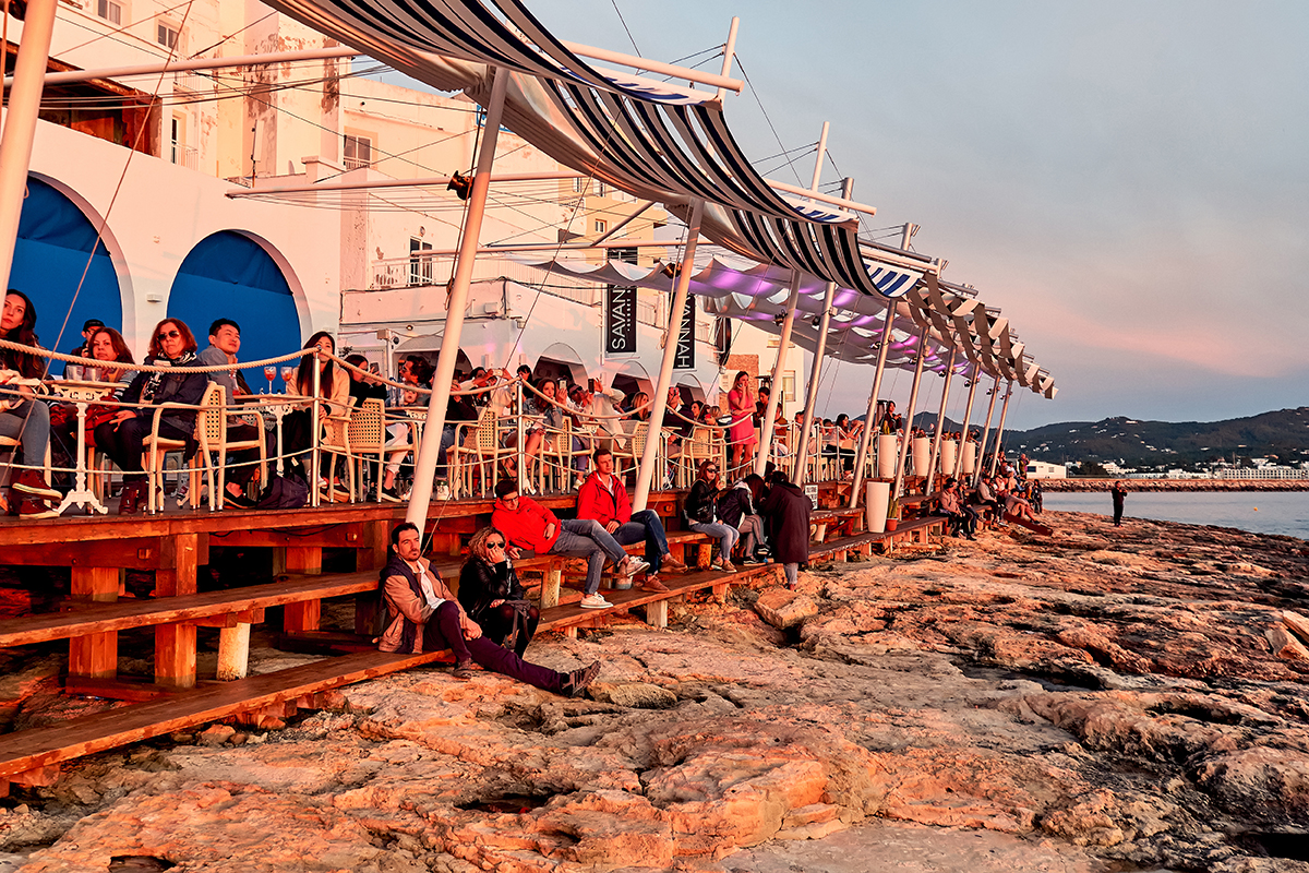 La Città Di Sant Antoni A Ibiza Caffè Del Mar Spiagge E